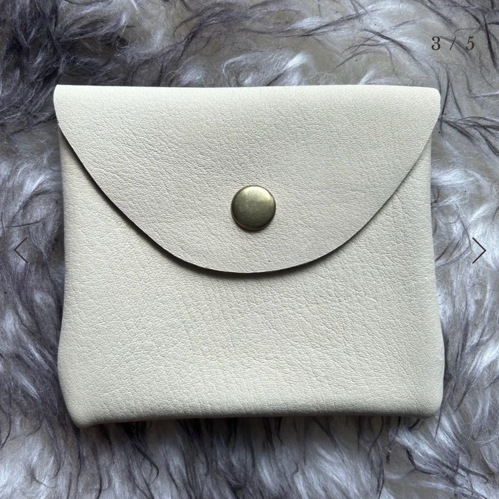 Elegant Cream Leather pouch